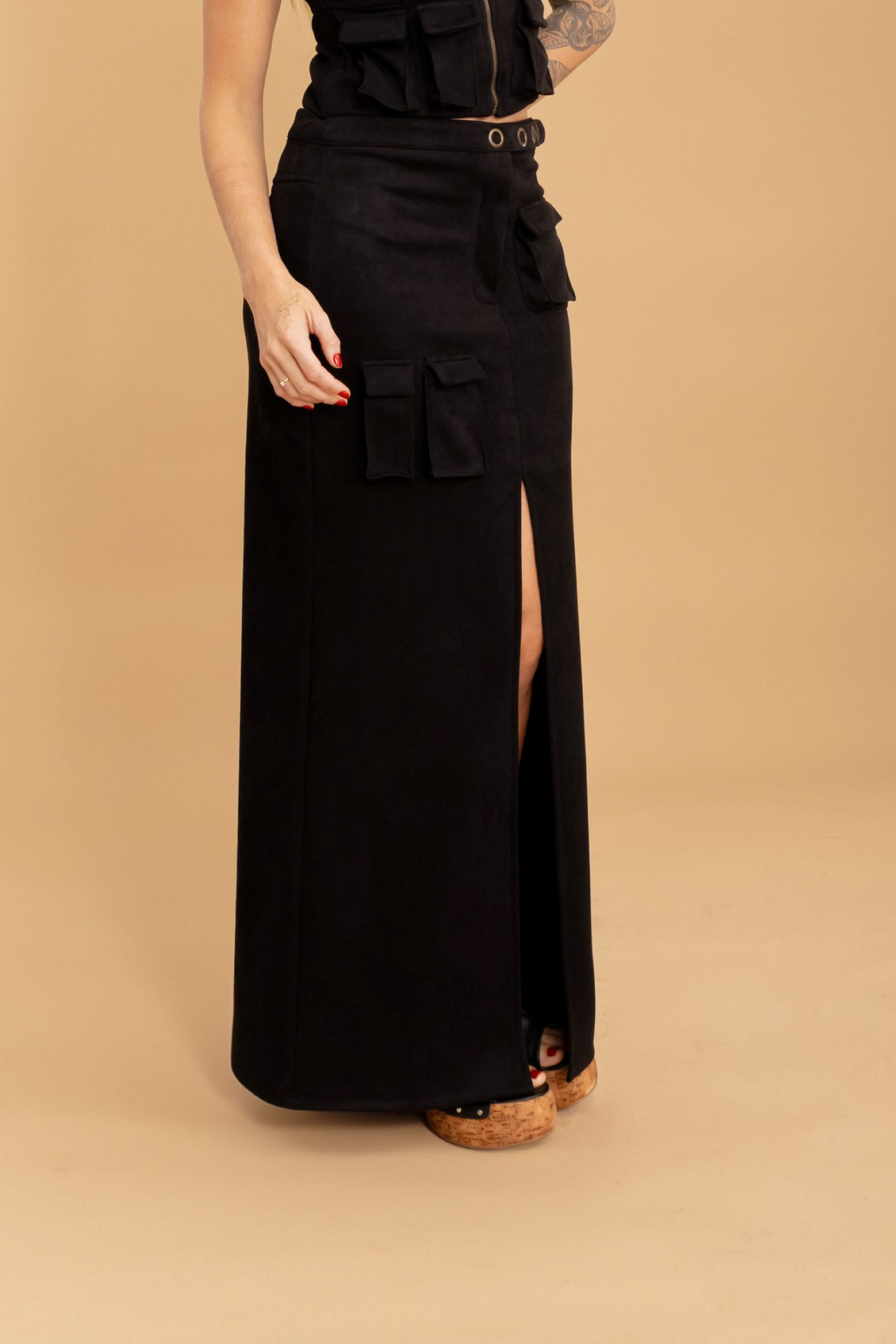 Saia Longa Cargo Velvet Preto