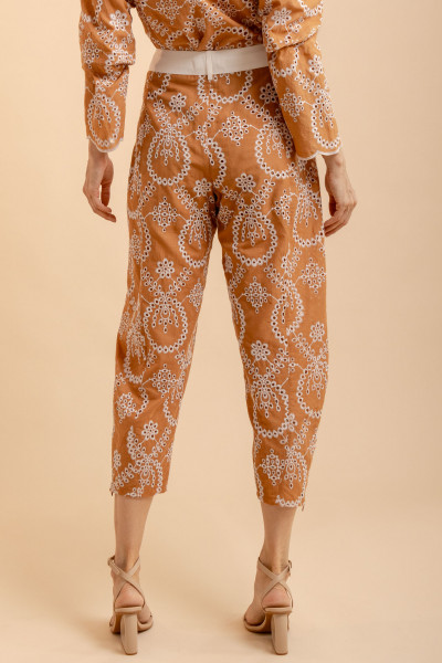 Calça Bordada Laise BR|CAR
