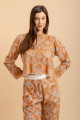 Blusa Manda Longa Bordada Lume Caramelo